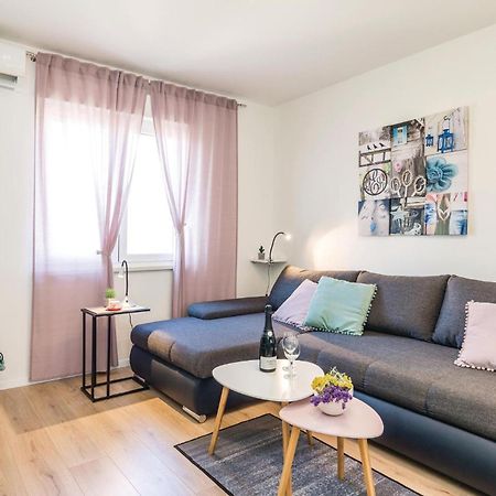 Gorgeous Apartment In Rijeka With House Sea View Kültér fotó