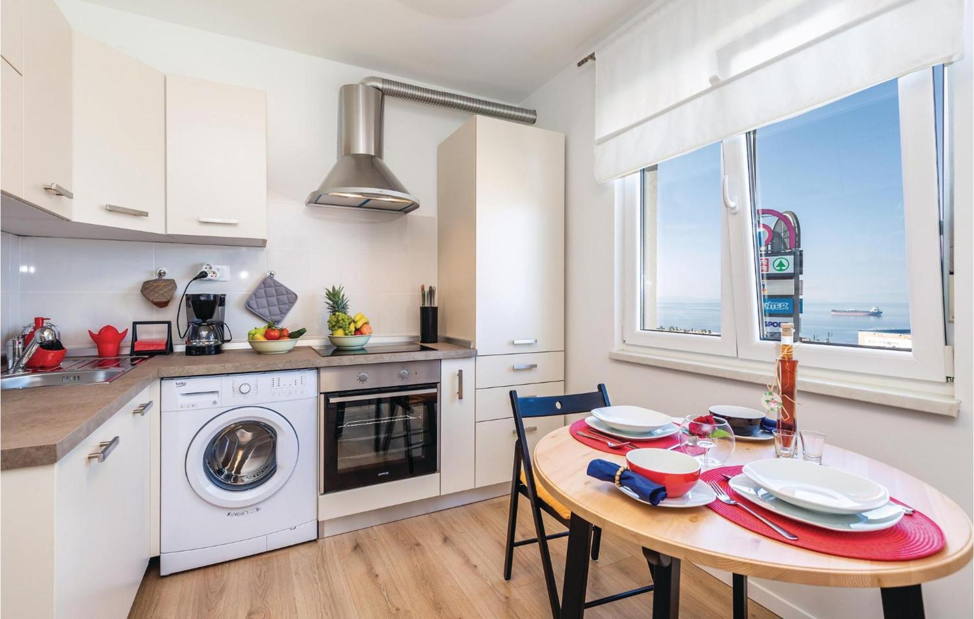 Gorgeous Apartment In Rijeka With House Sea View Kültér fotó